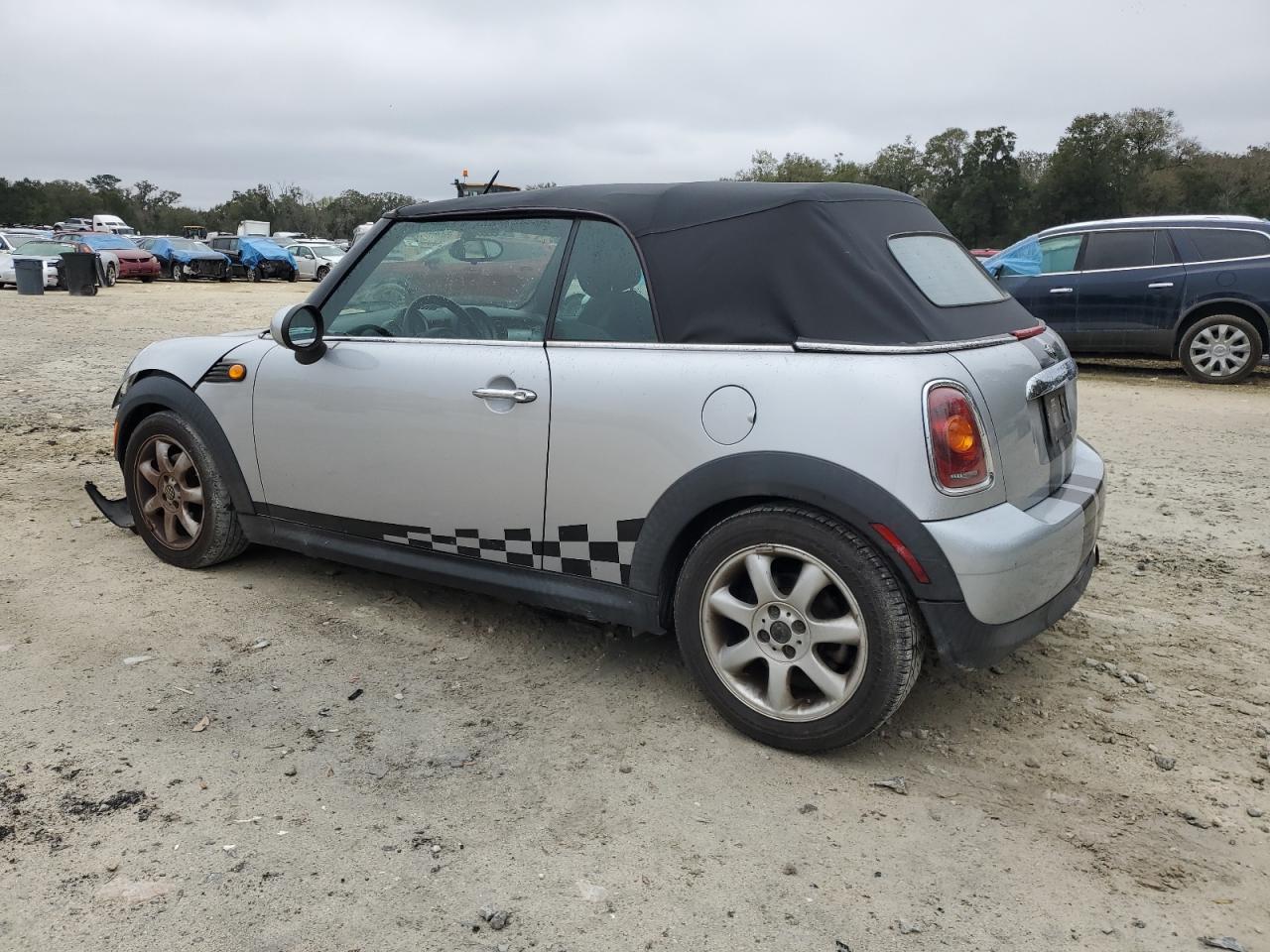 2009 MINI Cooper - Image 2