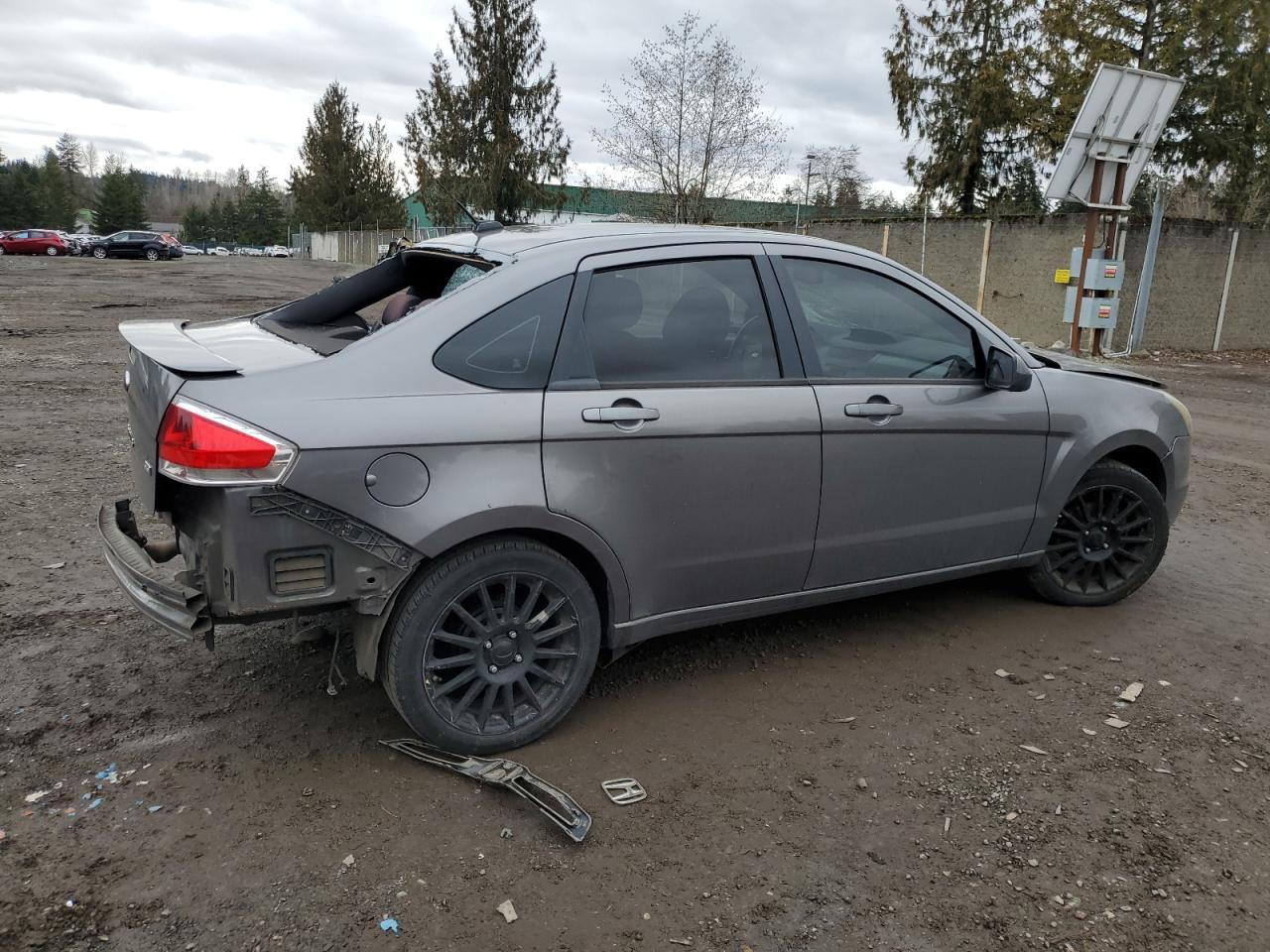 2010 Ford Focus - Image 3