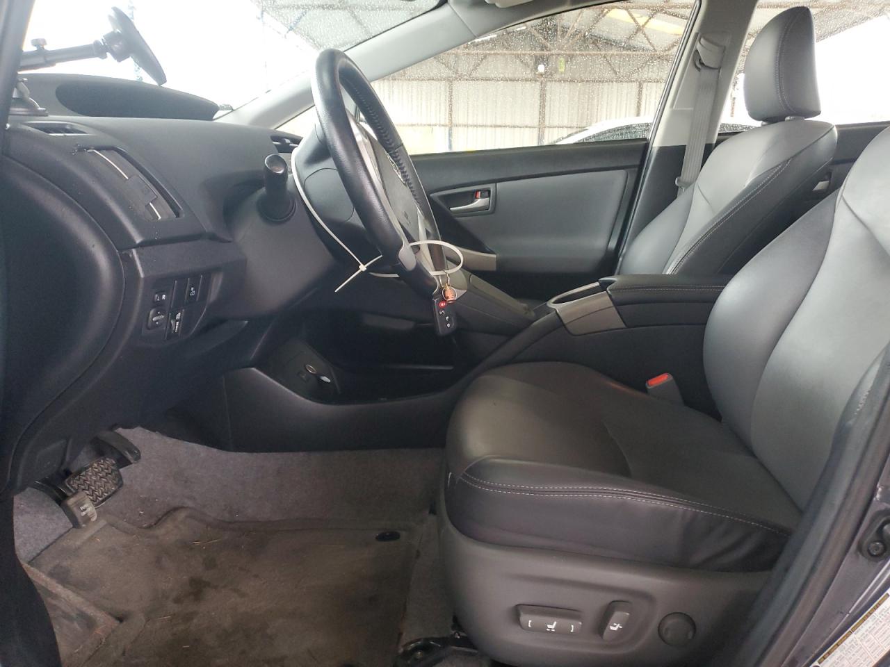 2014 Toyota Prius - Image 7