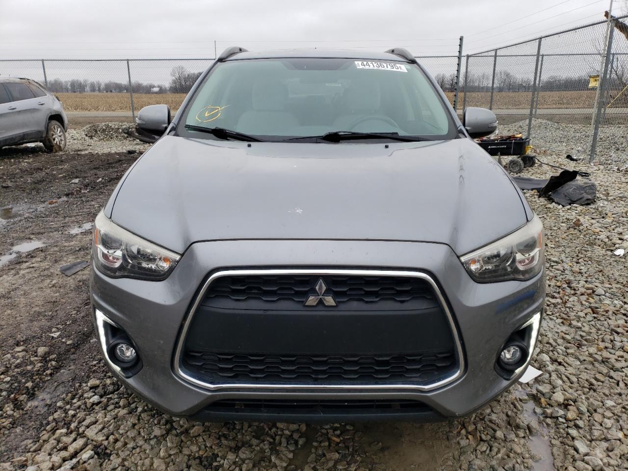 2015 Mitsubishi Outlander - Image 5