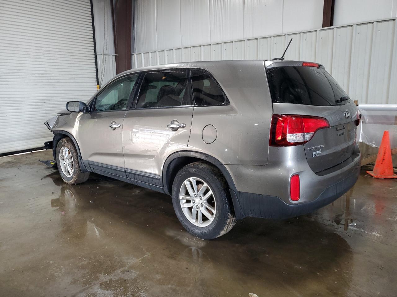 2015 Kia Sorento - Image 2