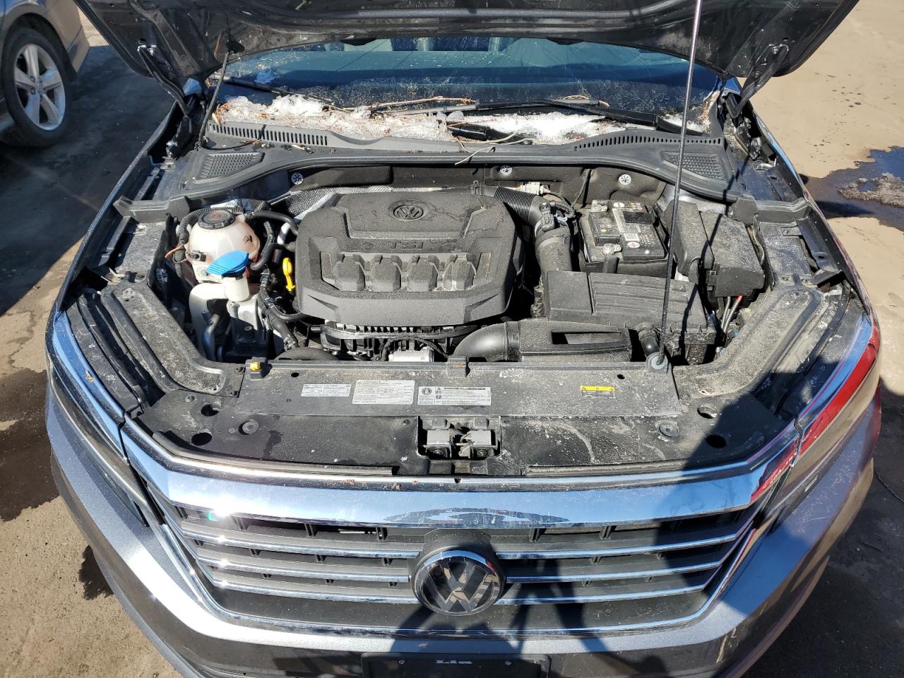 2020 Volkswagen Passat - Image 11
