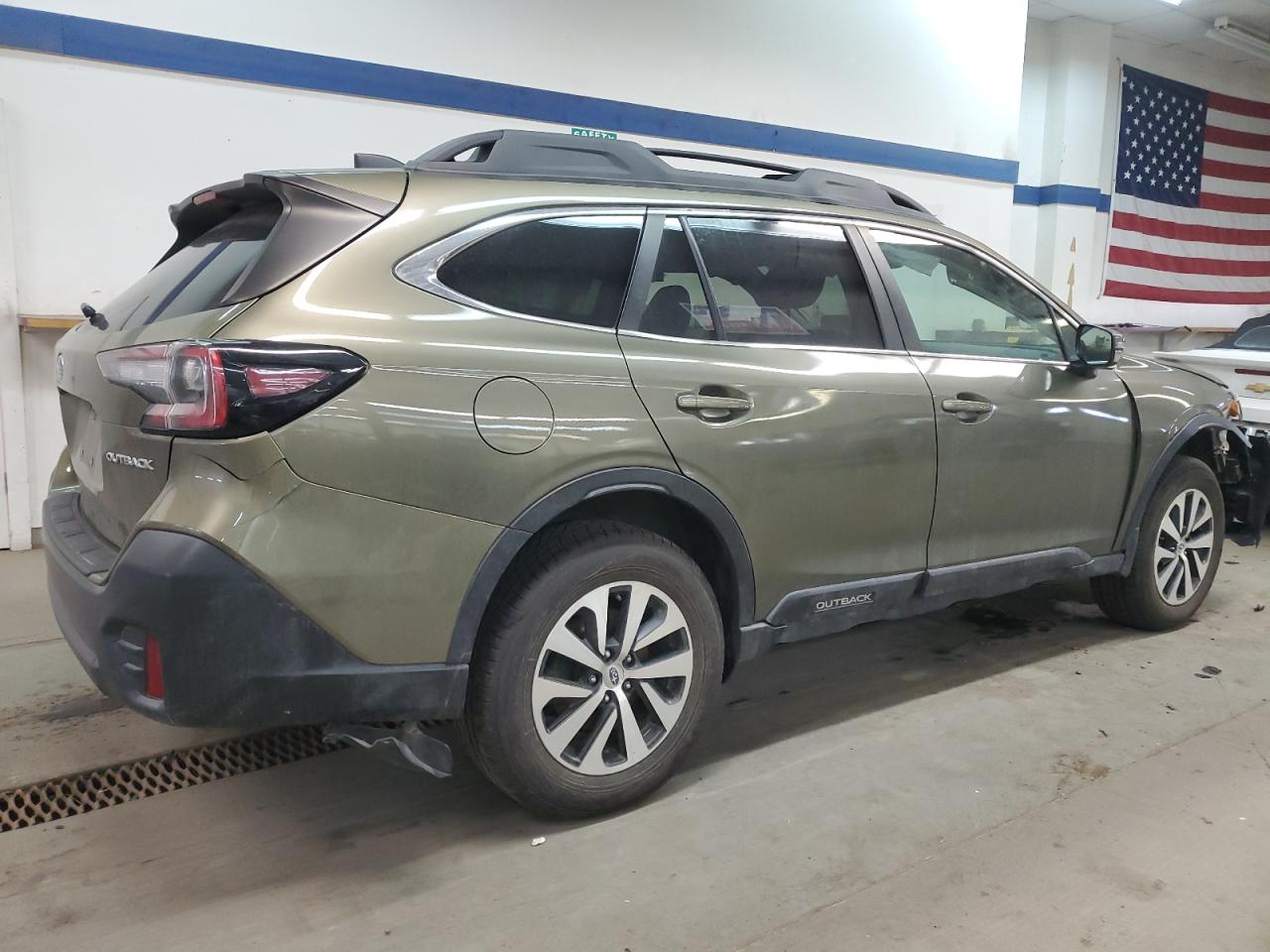 2021 Subaru Outback - Image 3