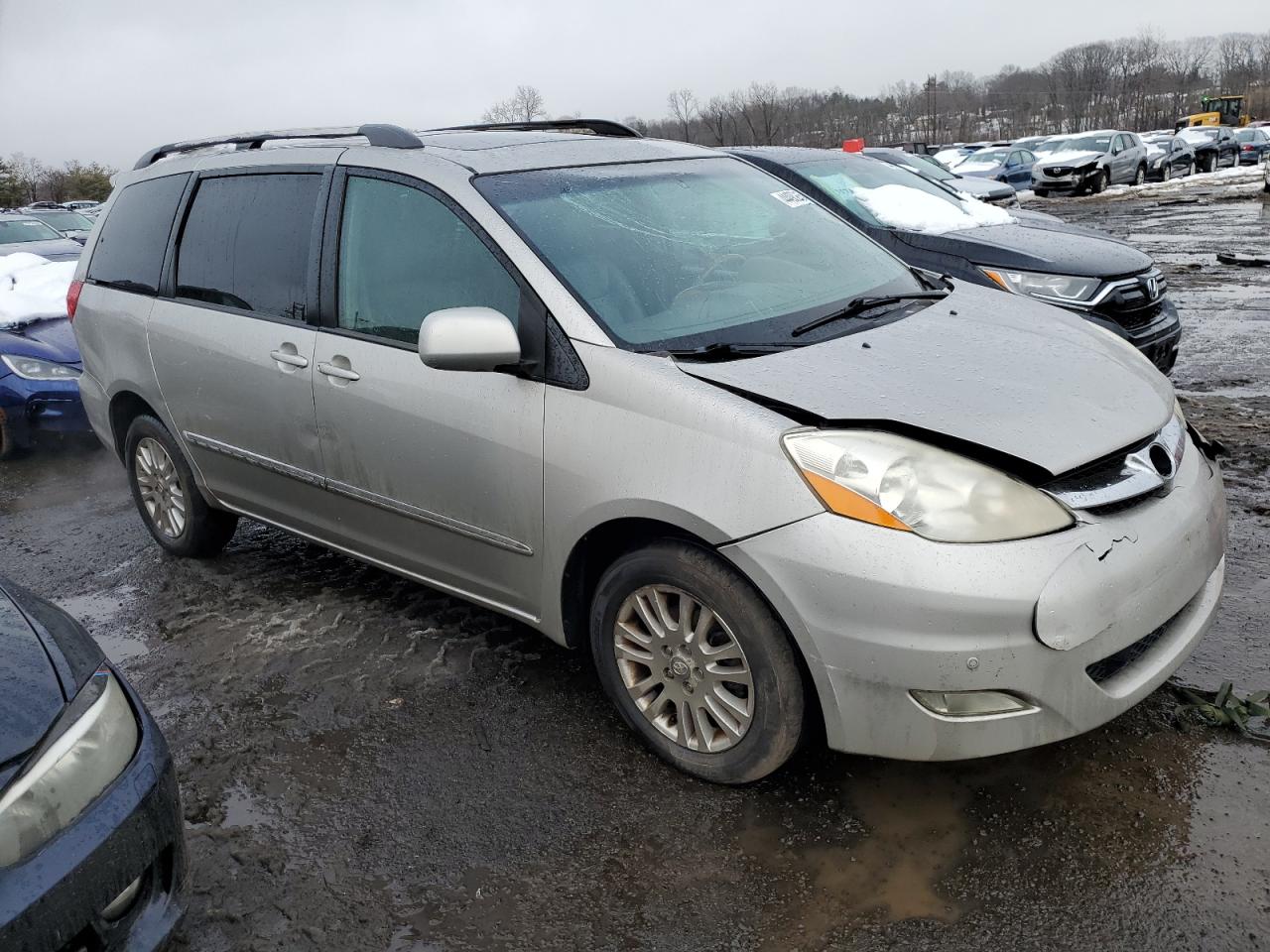 2009 Toyota Sienna - Image 4