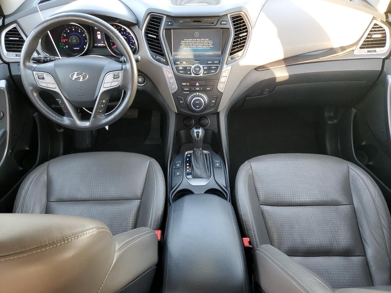 2014 Hyundai Santa Fe - Image 8