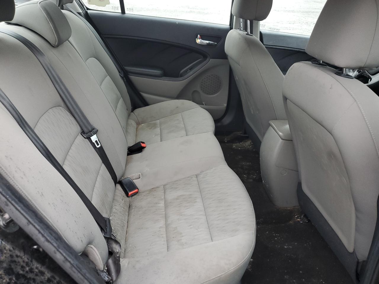 2015 Kia Forte - Image 10