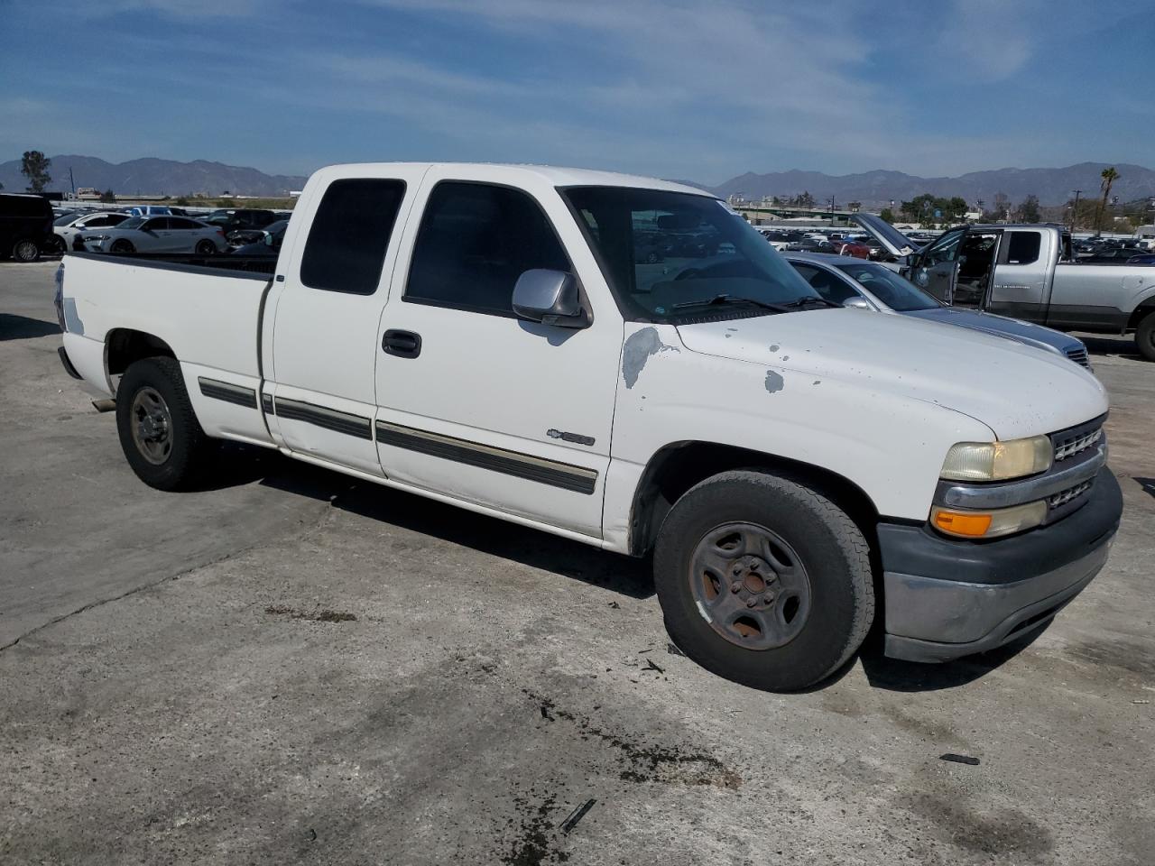 2001 Chevrolet Silverado - Image 4