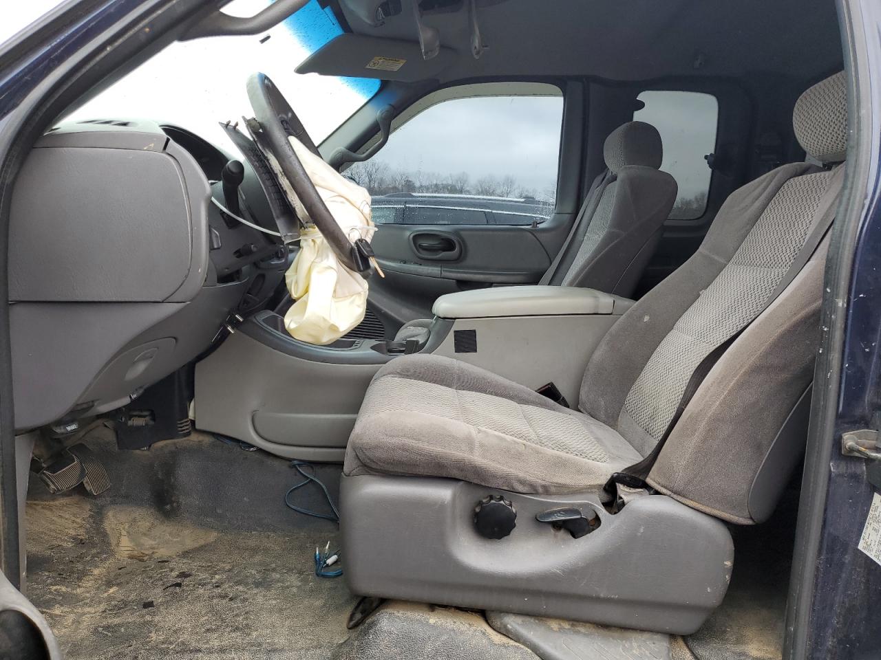 2002 Ford F-150 - Image 7
