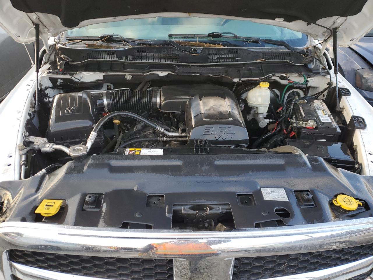 2016 RAM 1500 - Image 11