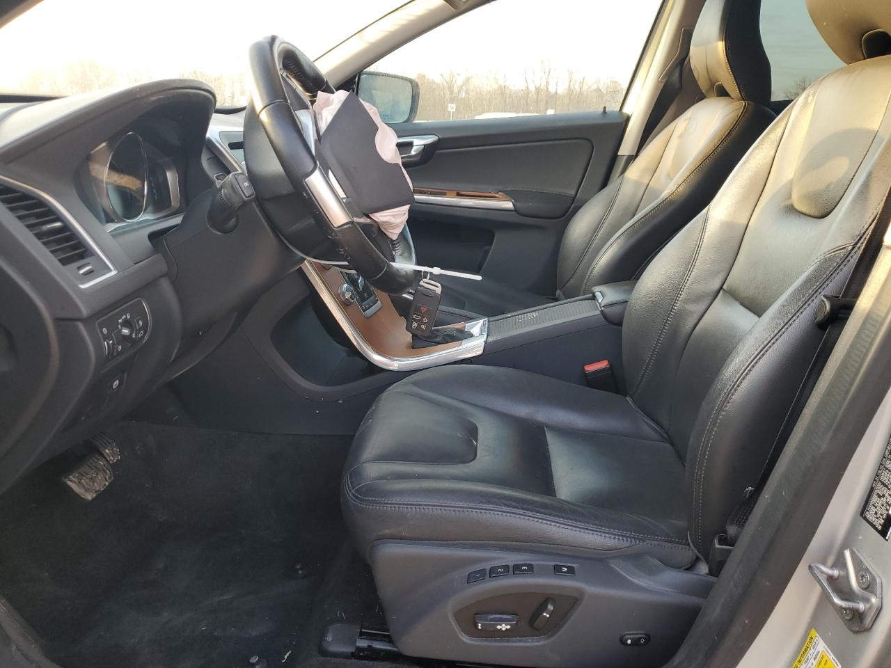 2017 Volvo XC60 - Image 7