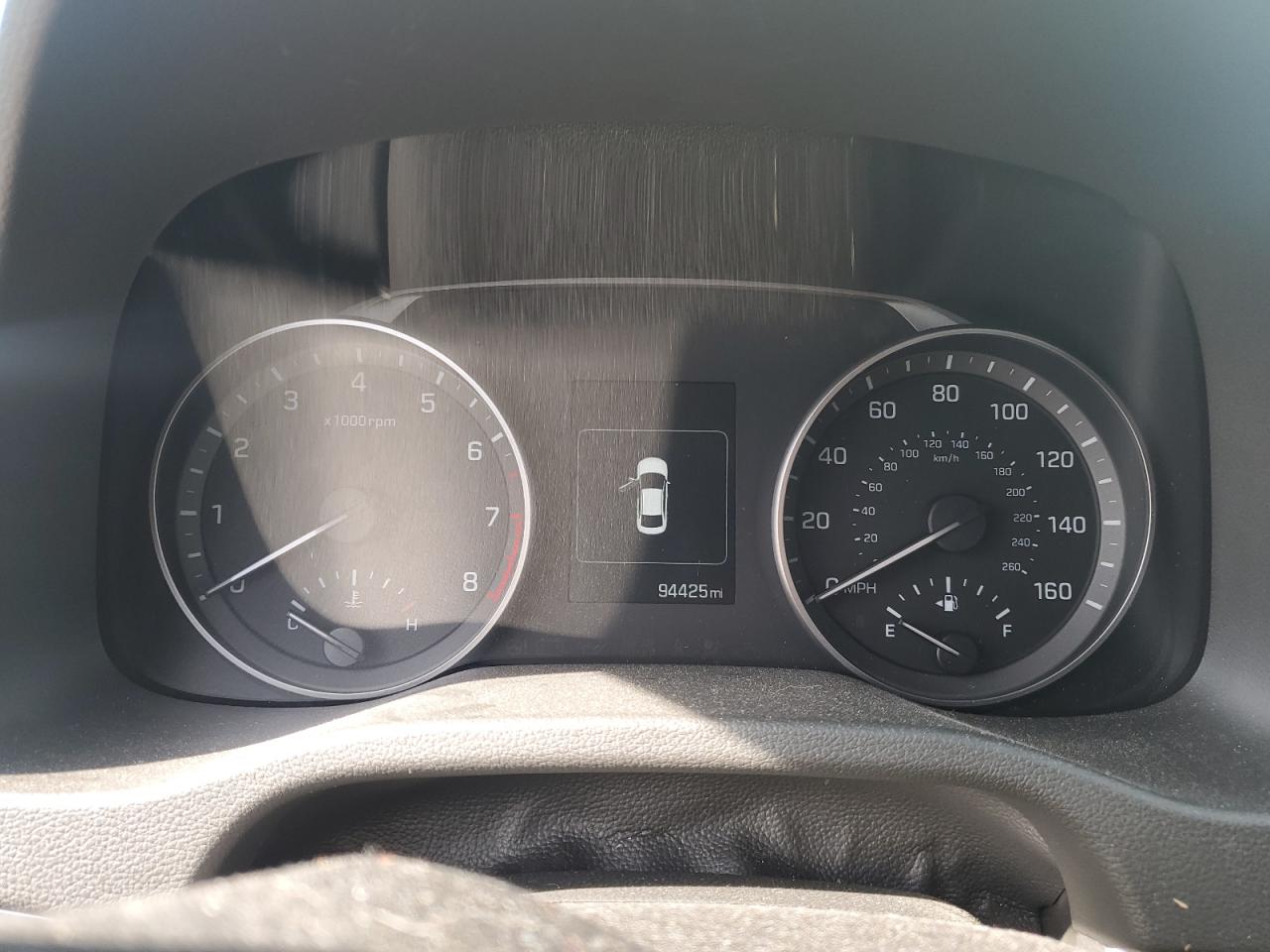 2018 Hyundai Elantra - Image 9
