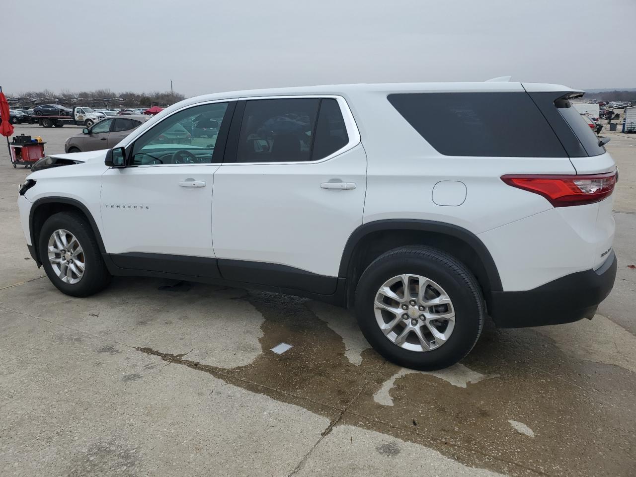 2021 Chevrolet Traverse - Image 2