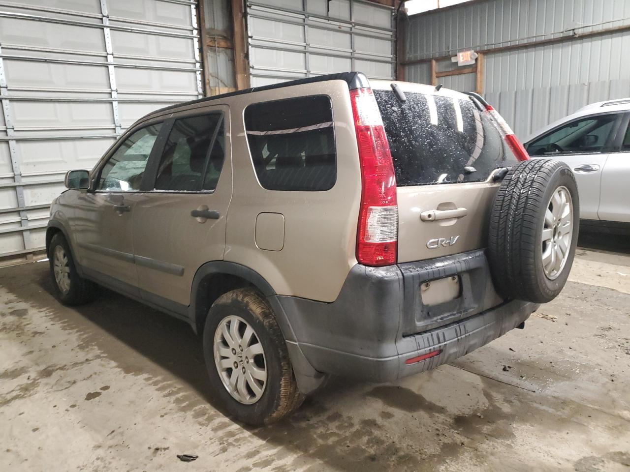 2005 Honda CR-V - Image 2