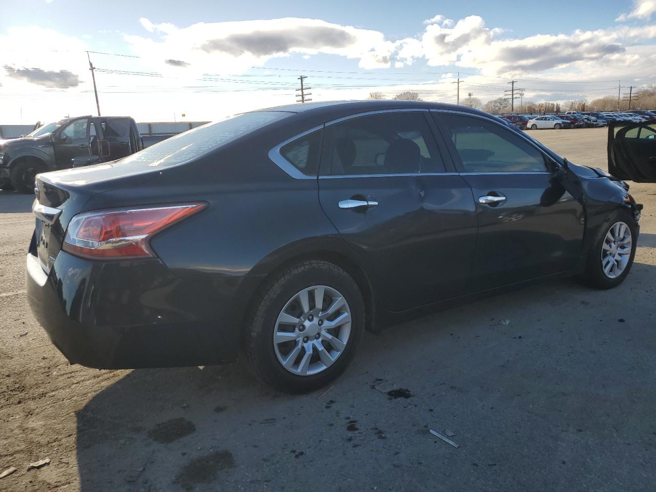 2013 Nissan Altima - Image 3