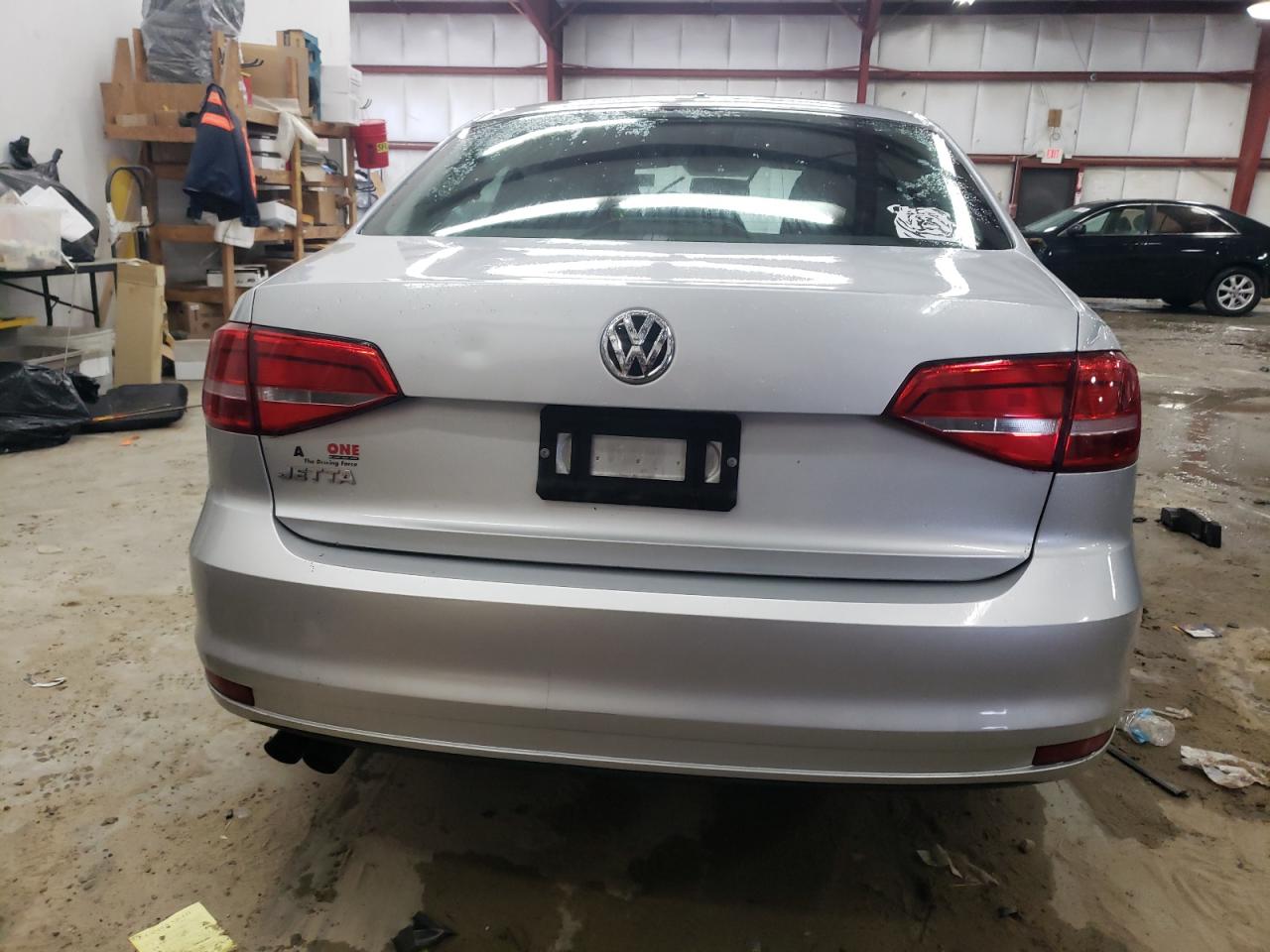 2015 Volkswagen Jetta - Image 6
