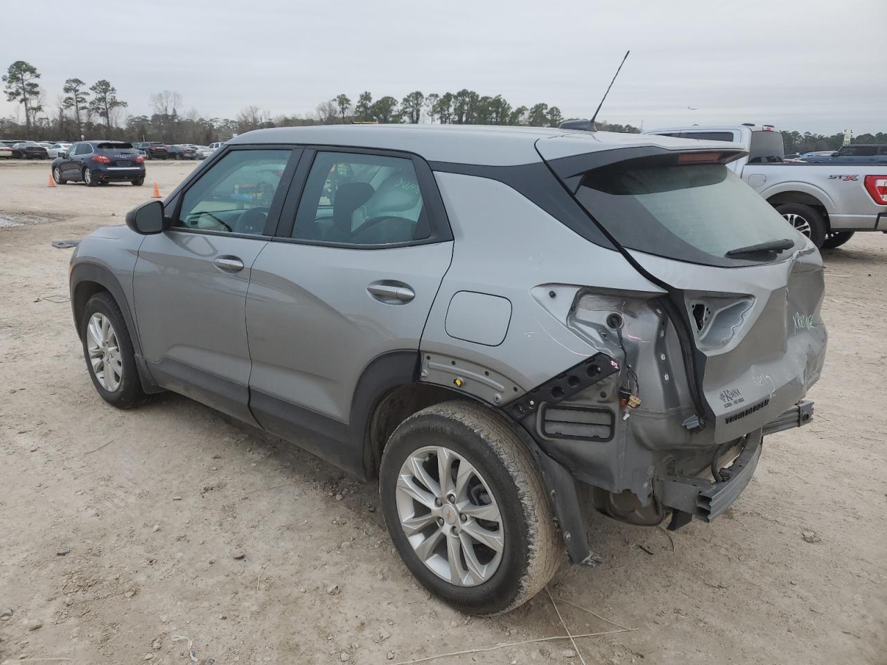 2023 Chevrolet TrailBlazer - Image 2