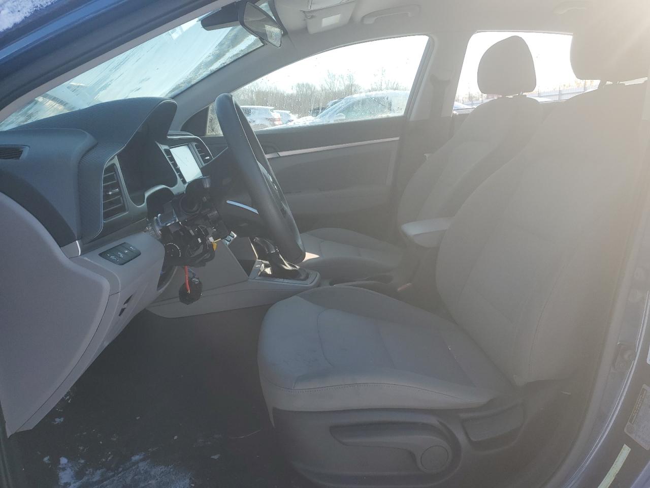 2020 Hyundai Elantra - Image 7