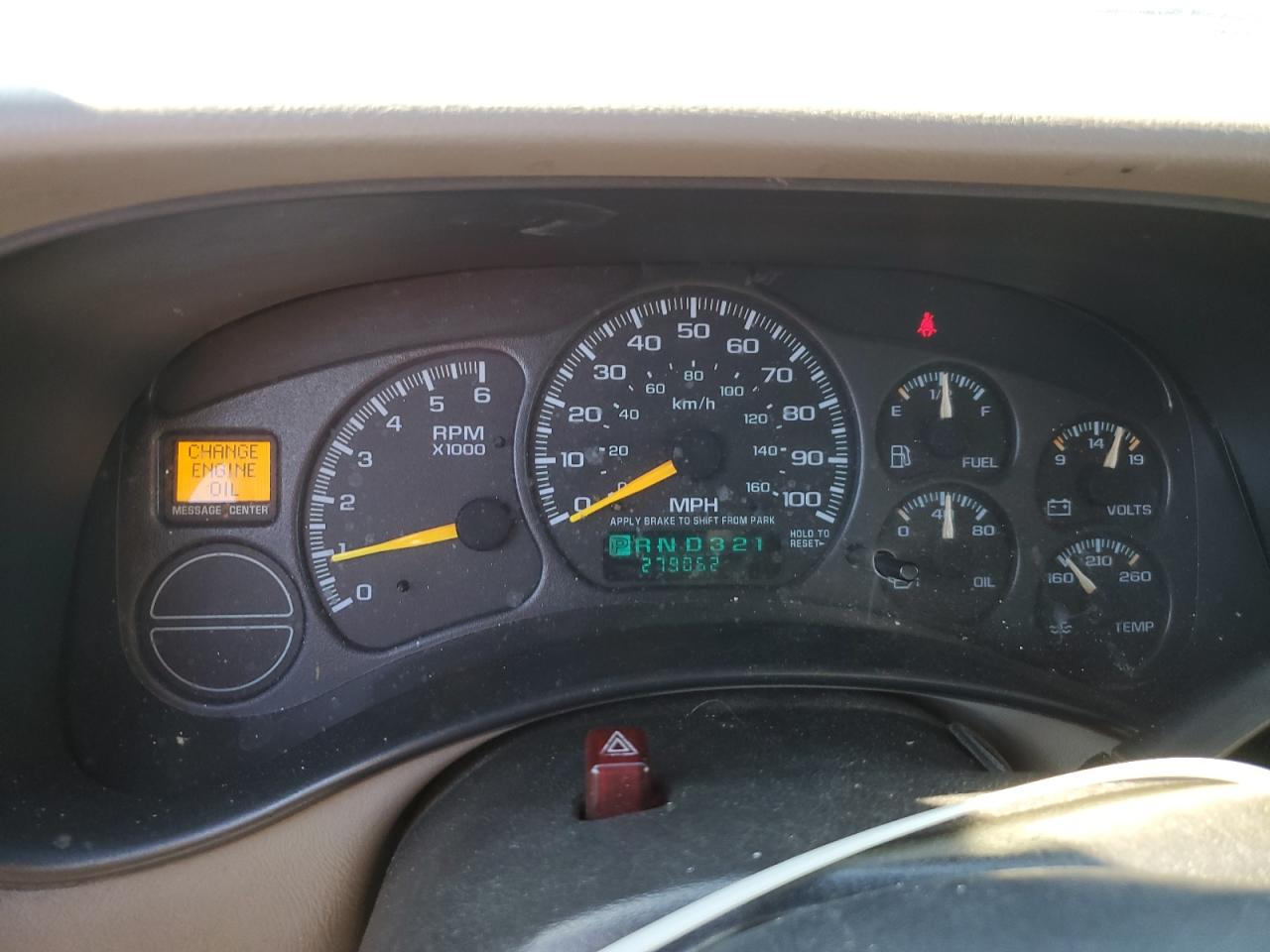 2000 GMC Sierra - Image 9