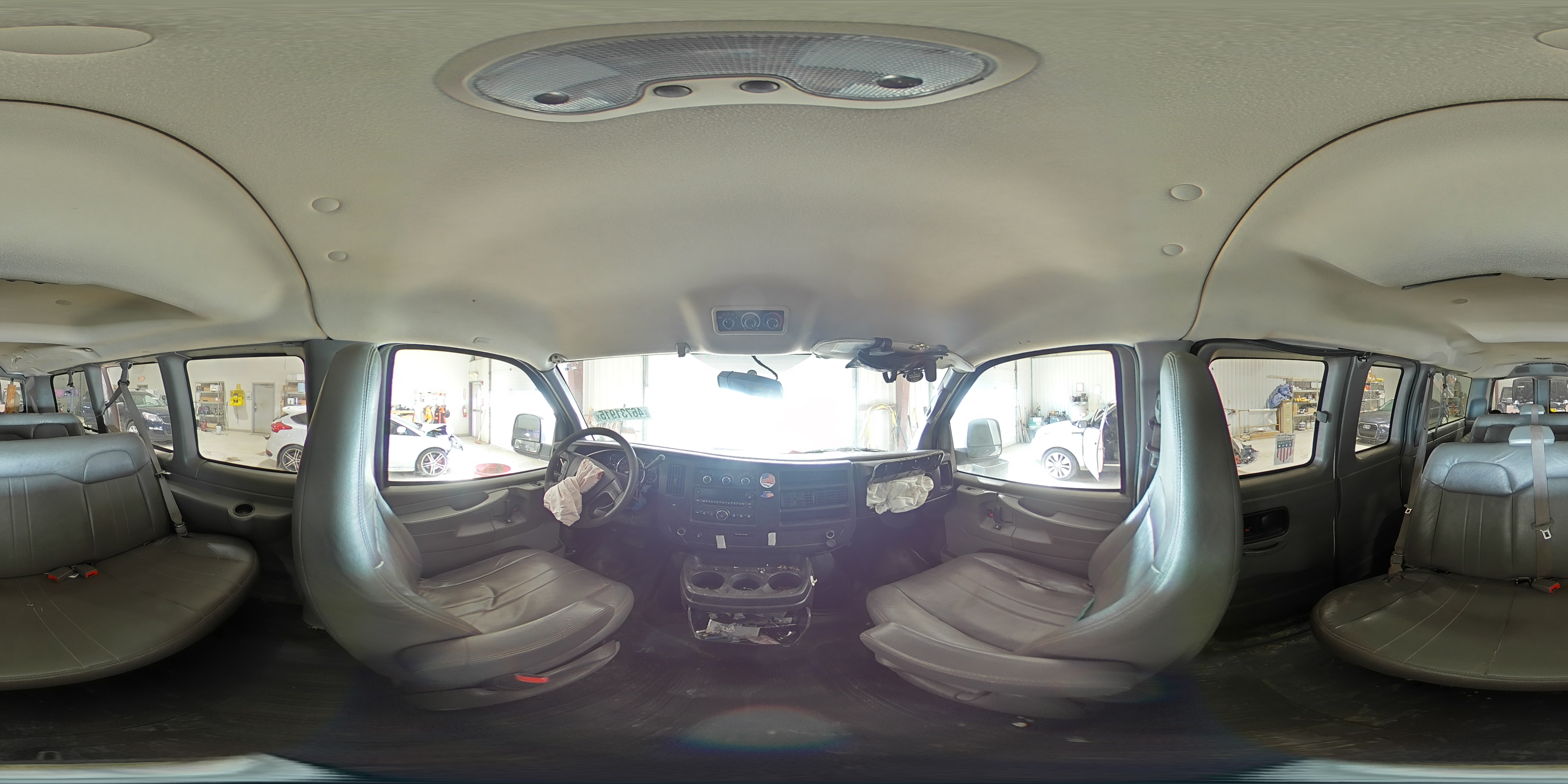 2014 Chevrolet Express - Image 13