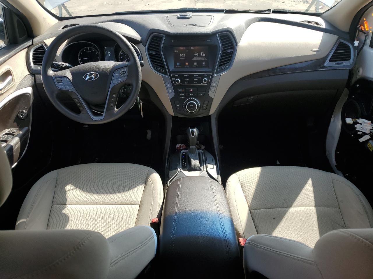 2017 Hyundai Santa Fe - Image 8