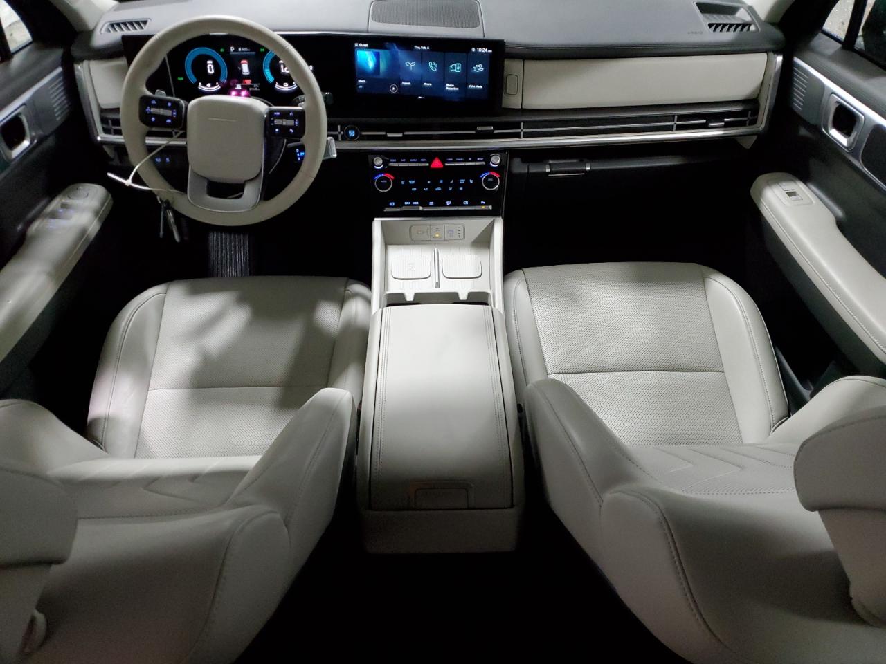 2024 Hyundai Santa Fe - Image 8