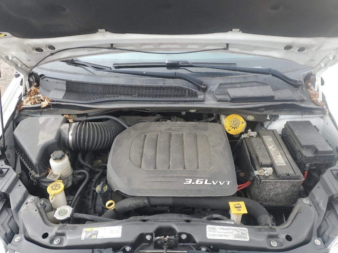 2017 Dodge Caravan - Image 12