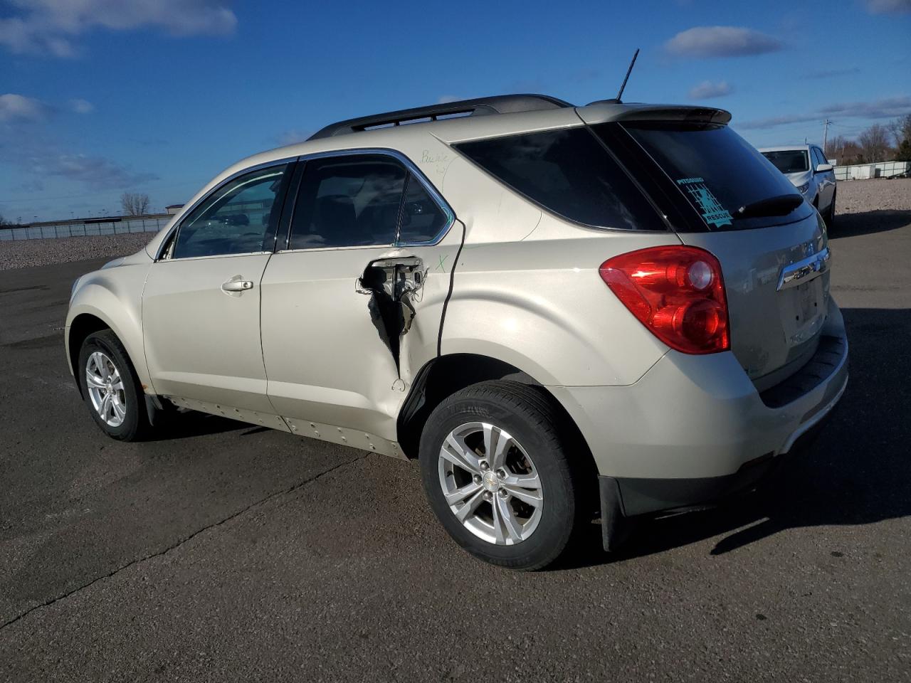 2015 Chevrolet Equinox - Image 2