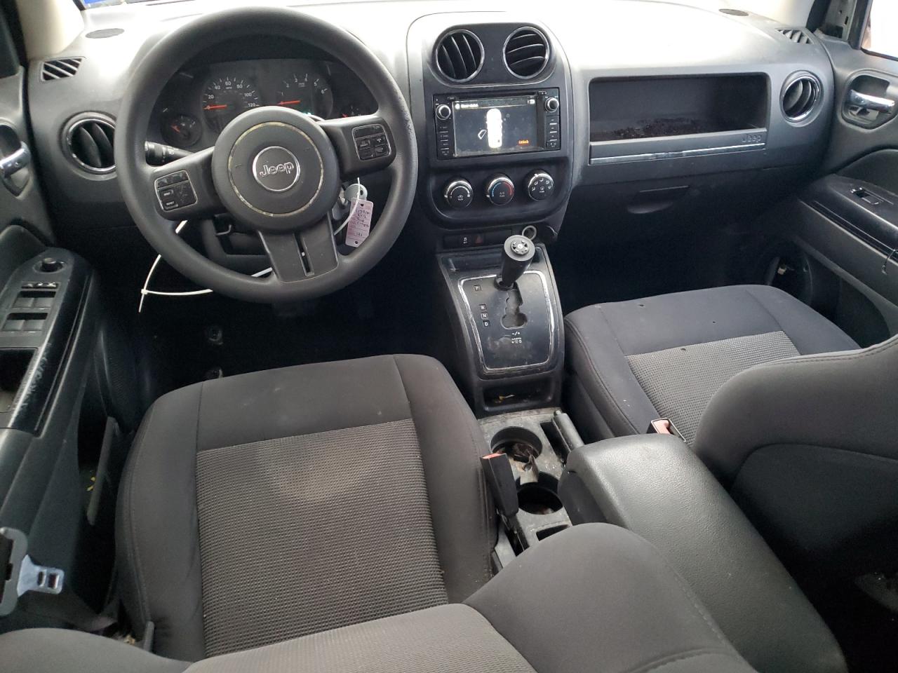 2012 Jeep Compass - Image 8