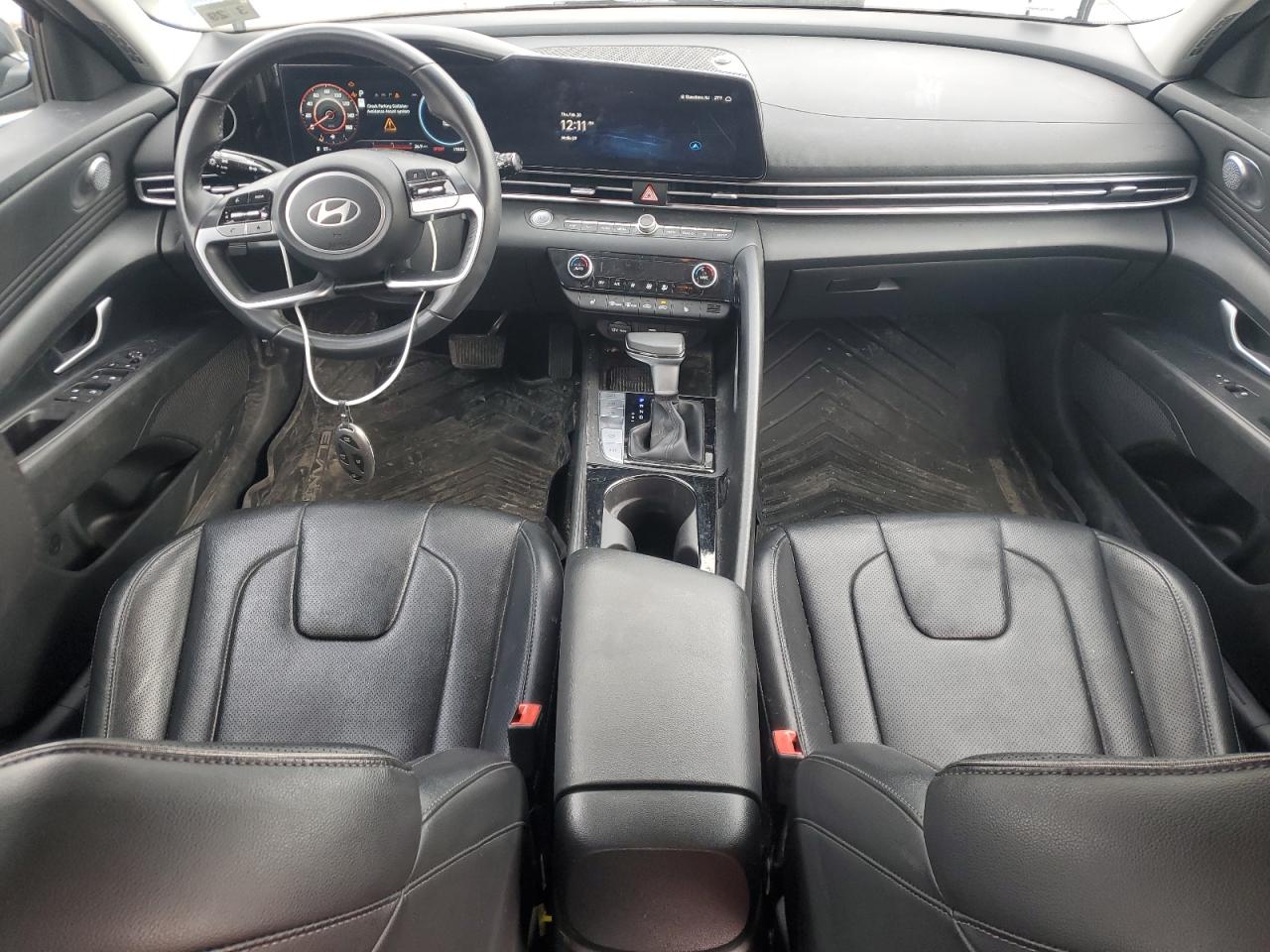 2024 Hyundai Elantra - Image 8