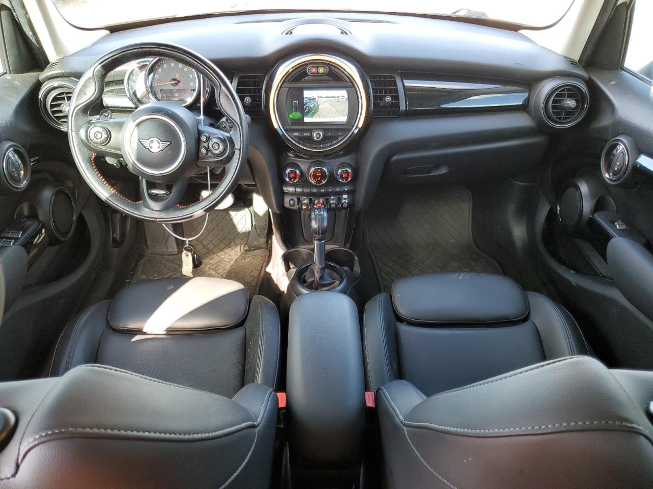2019 MINI Cooper - Image 8