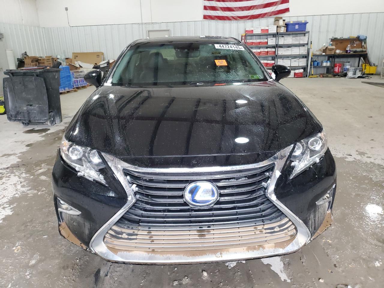 2016 Lexus ES - Image 5