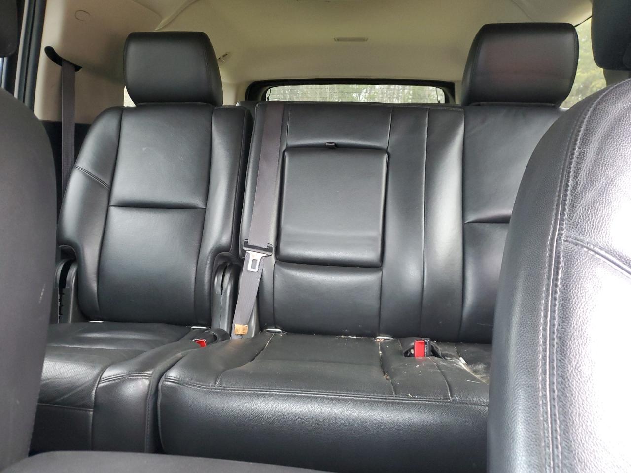 2013 GMC Yukon - Image 10