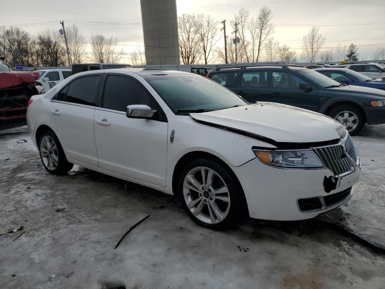 2012 Lincoln MKZ - Image 4