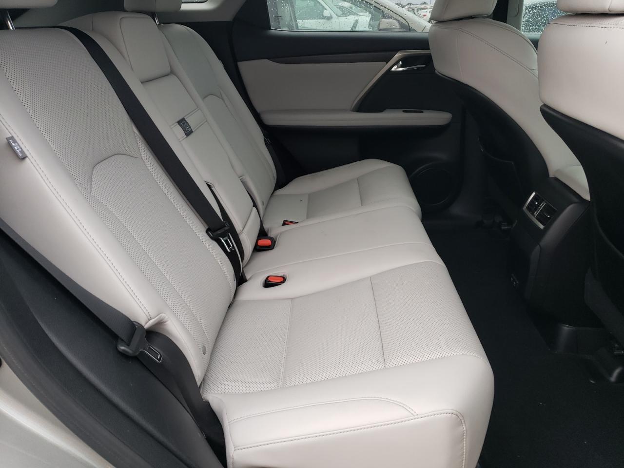2022 Lexus RX - Image 10