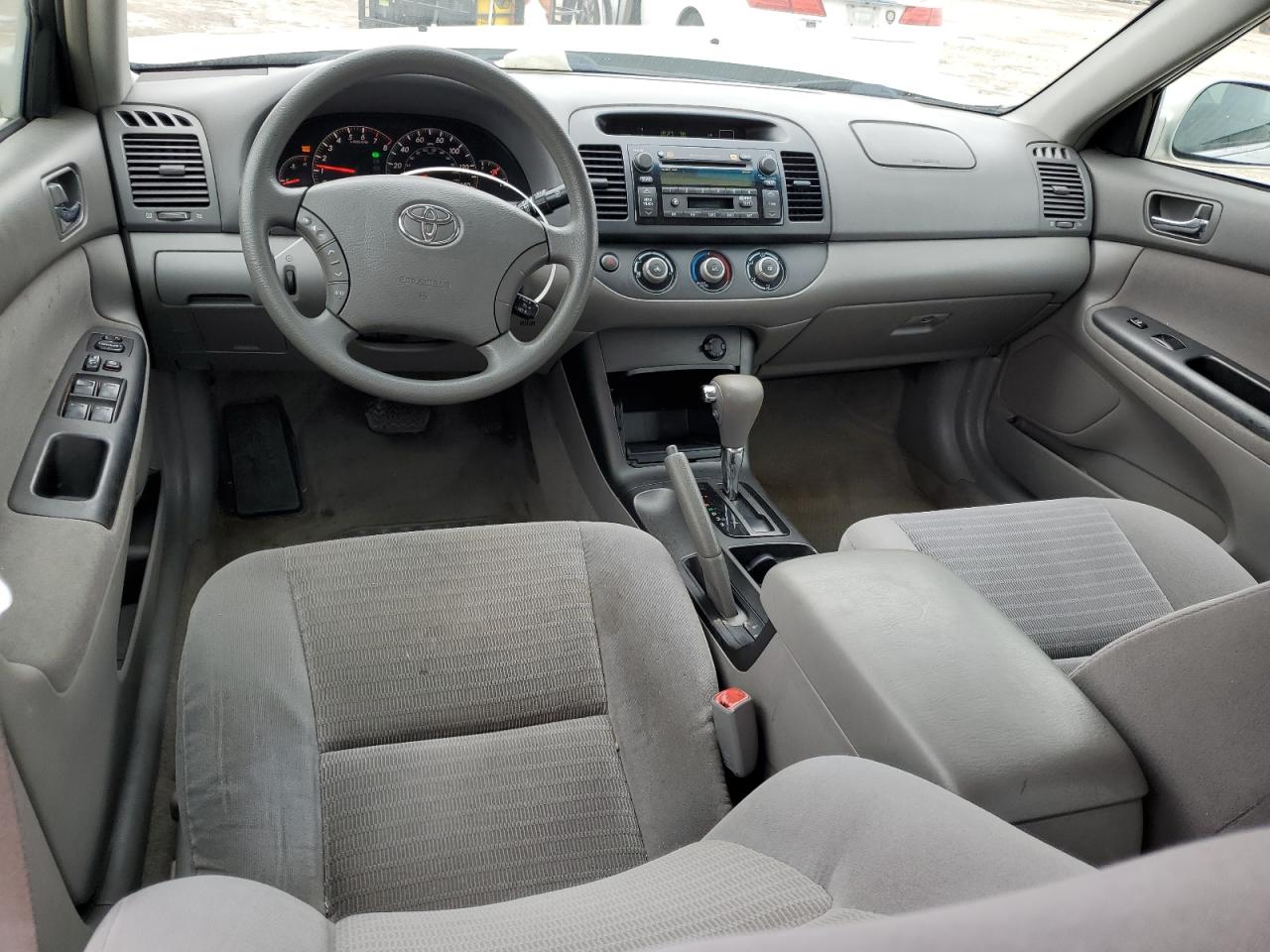 2006 Toyota Camry - Image 8