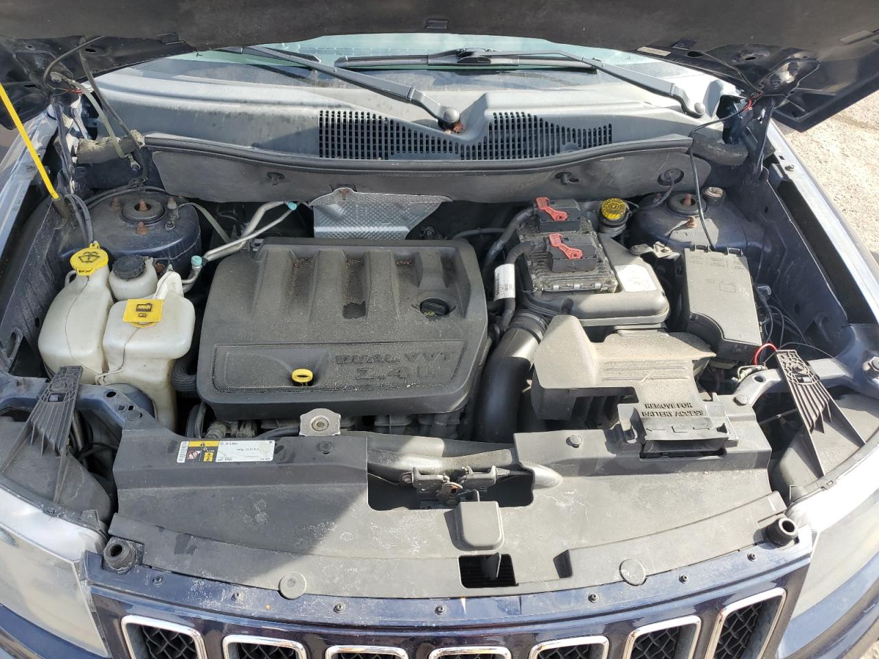 2016 Jeep Compass - Image 13