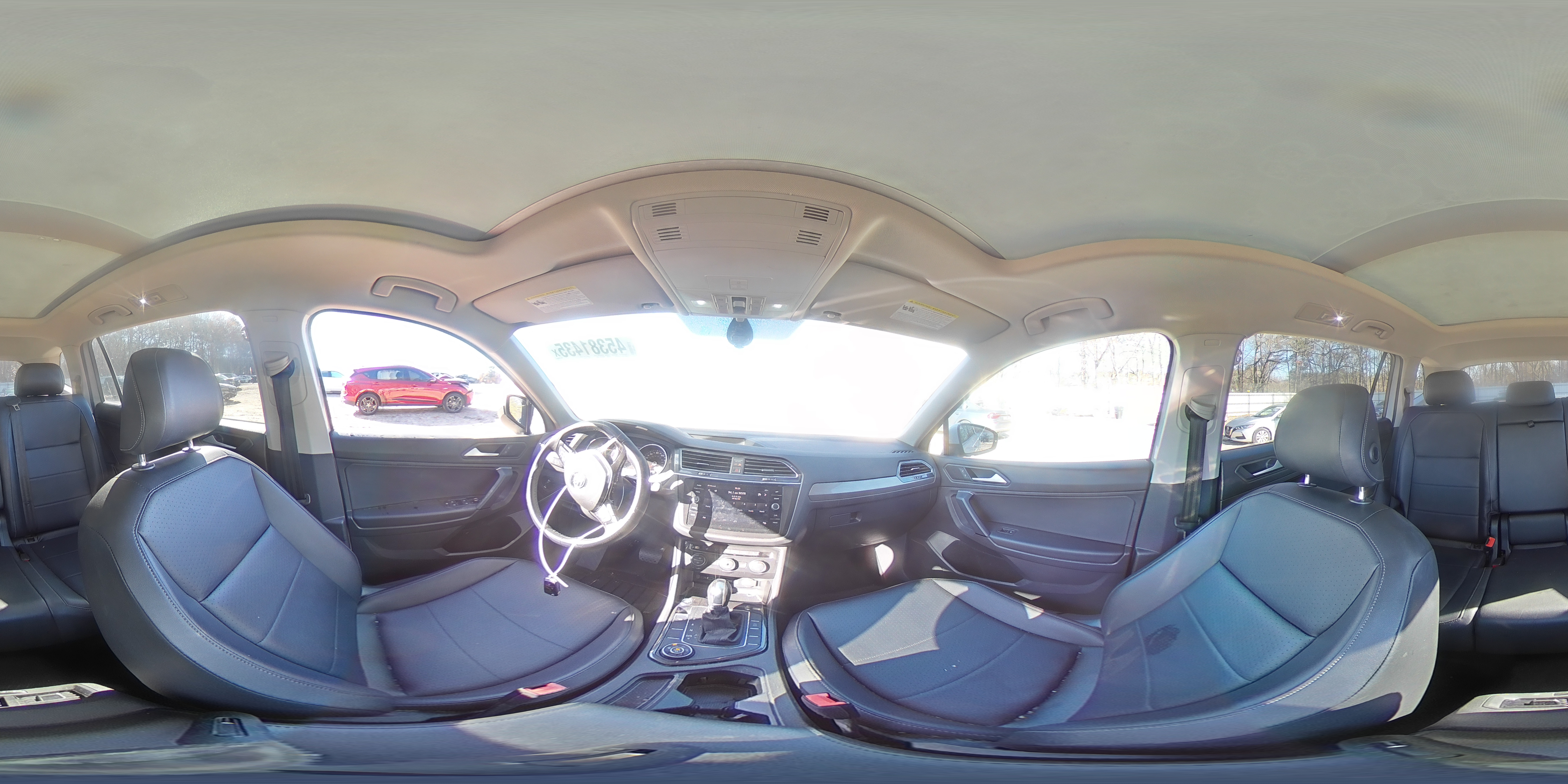 2019 Volkswagen Tiguan - Image 14