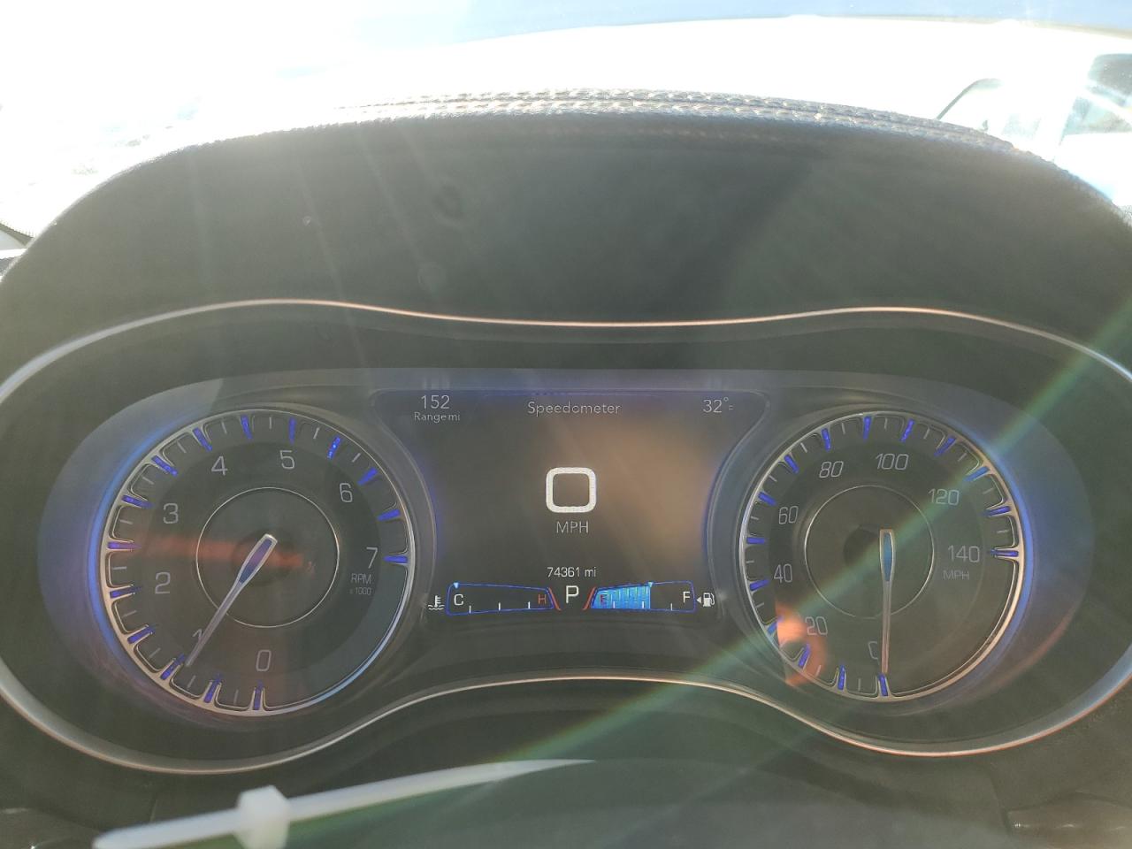 2018 Chrysler 300 - Image 9