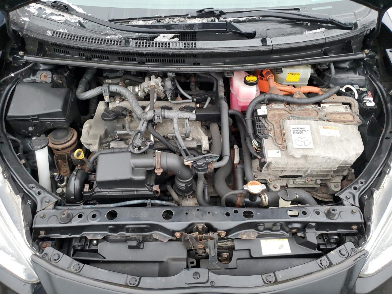 2016 Toyota Prius - Image 11