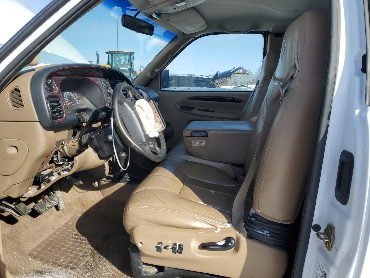 2000 Dodge RAM - Image 7