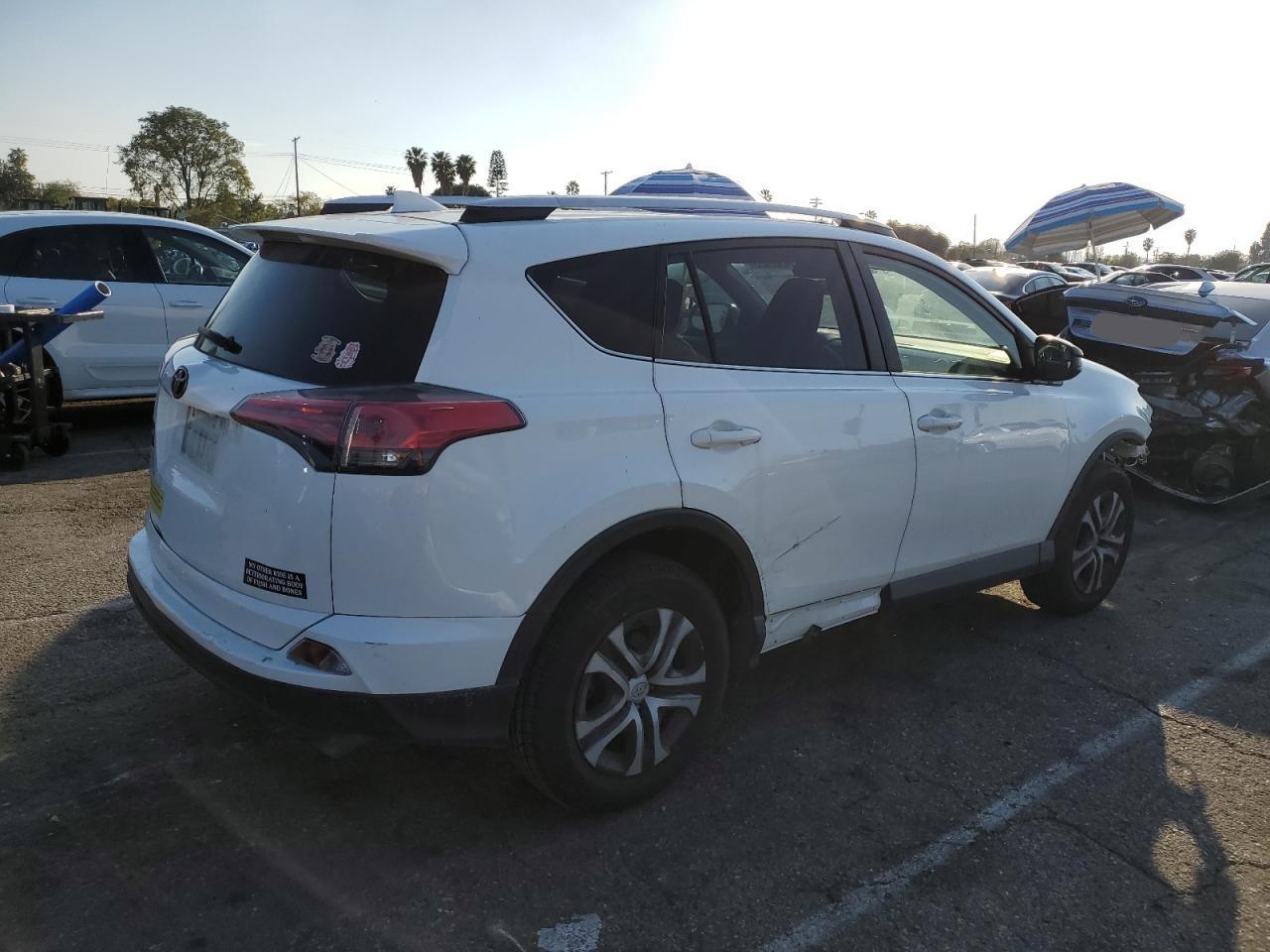 2016 Toyota RAV 4 - Image 3