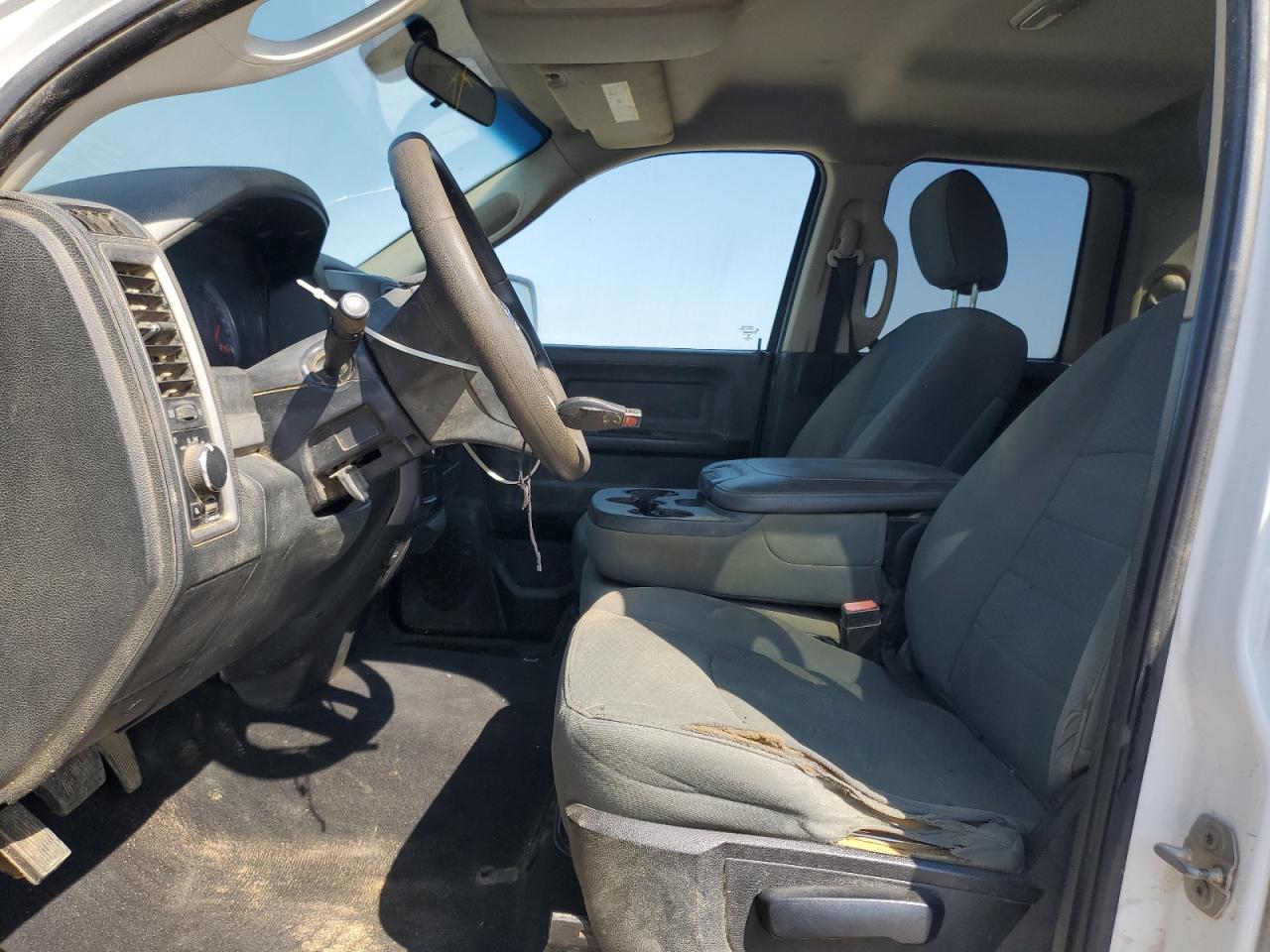 2015 RAM 1500 - Image 7