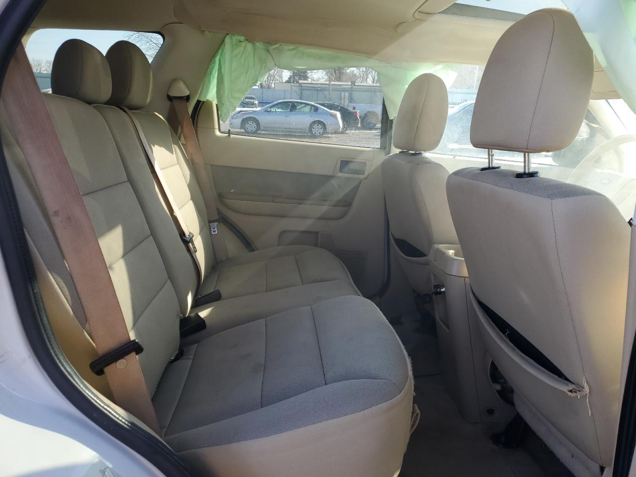 2010 Ford Escape - Image 11