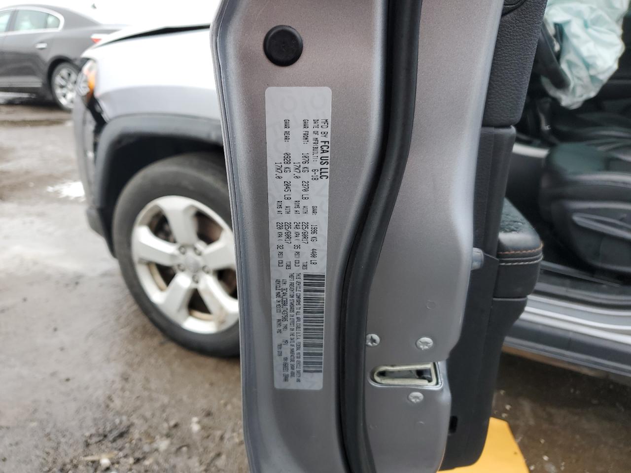 2018 Jeep Compass - Image 12