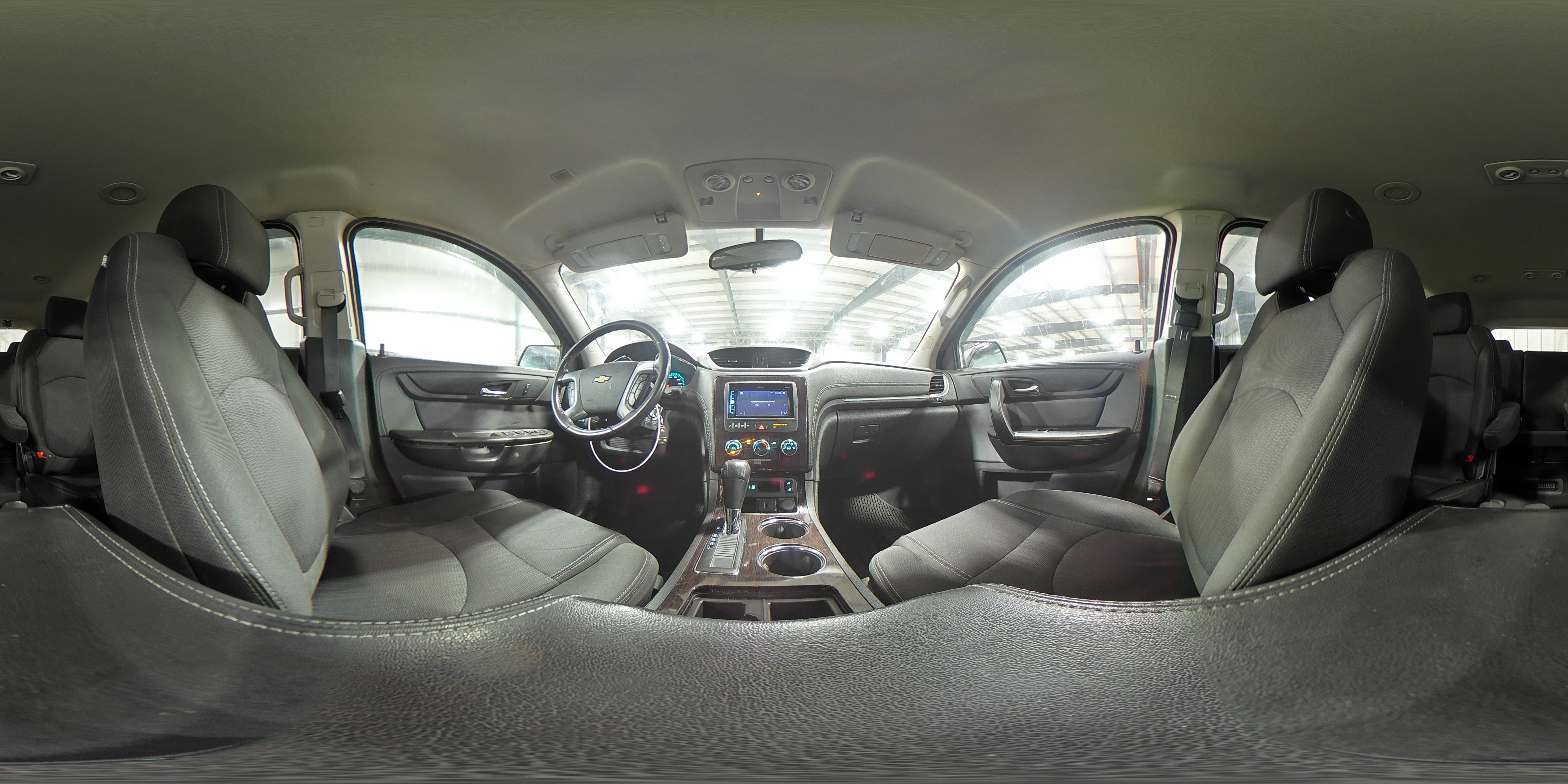 2017 Chevrolet Traverse - Image 15