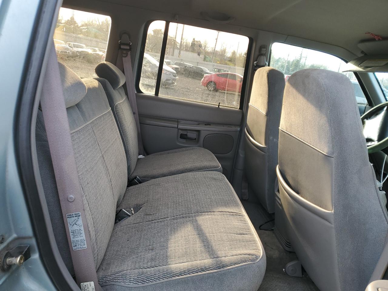 1995 Ford Explorer - Image 11