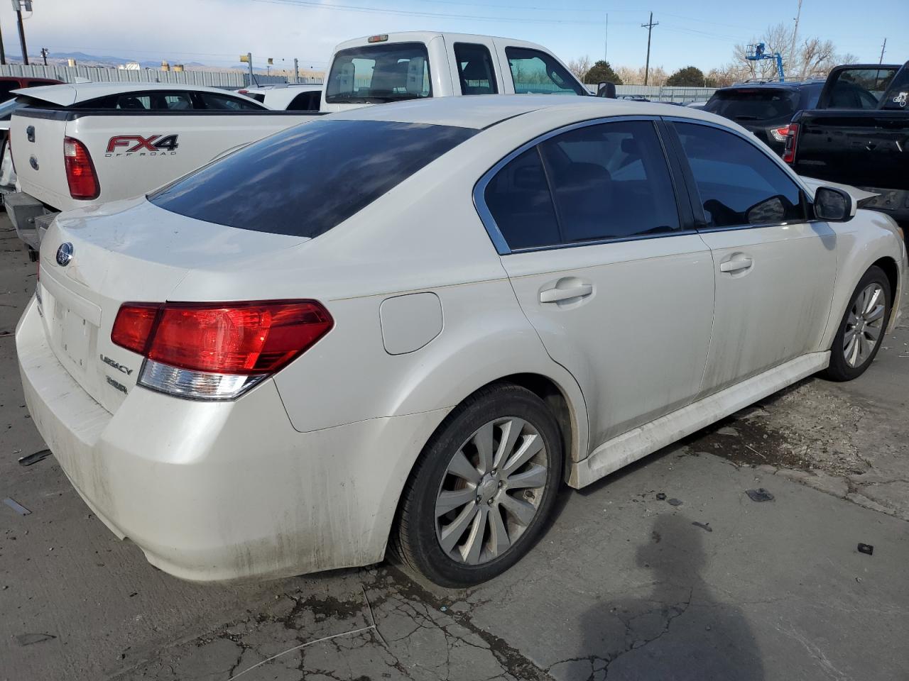 2010 Subaru Legacy - Image 3