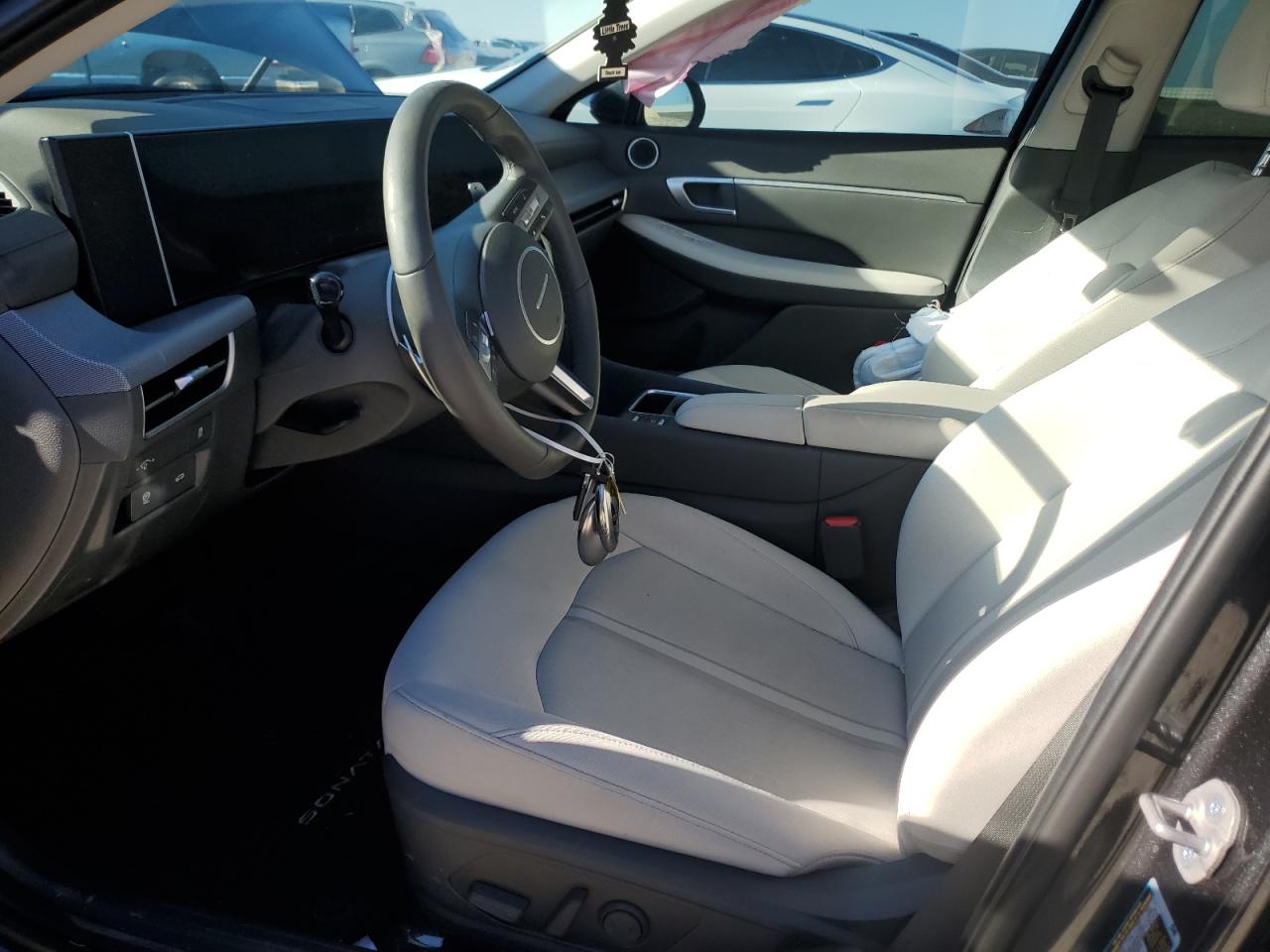 2024 Hyundai Sonata - Image 7