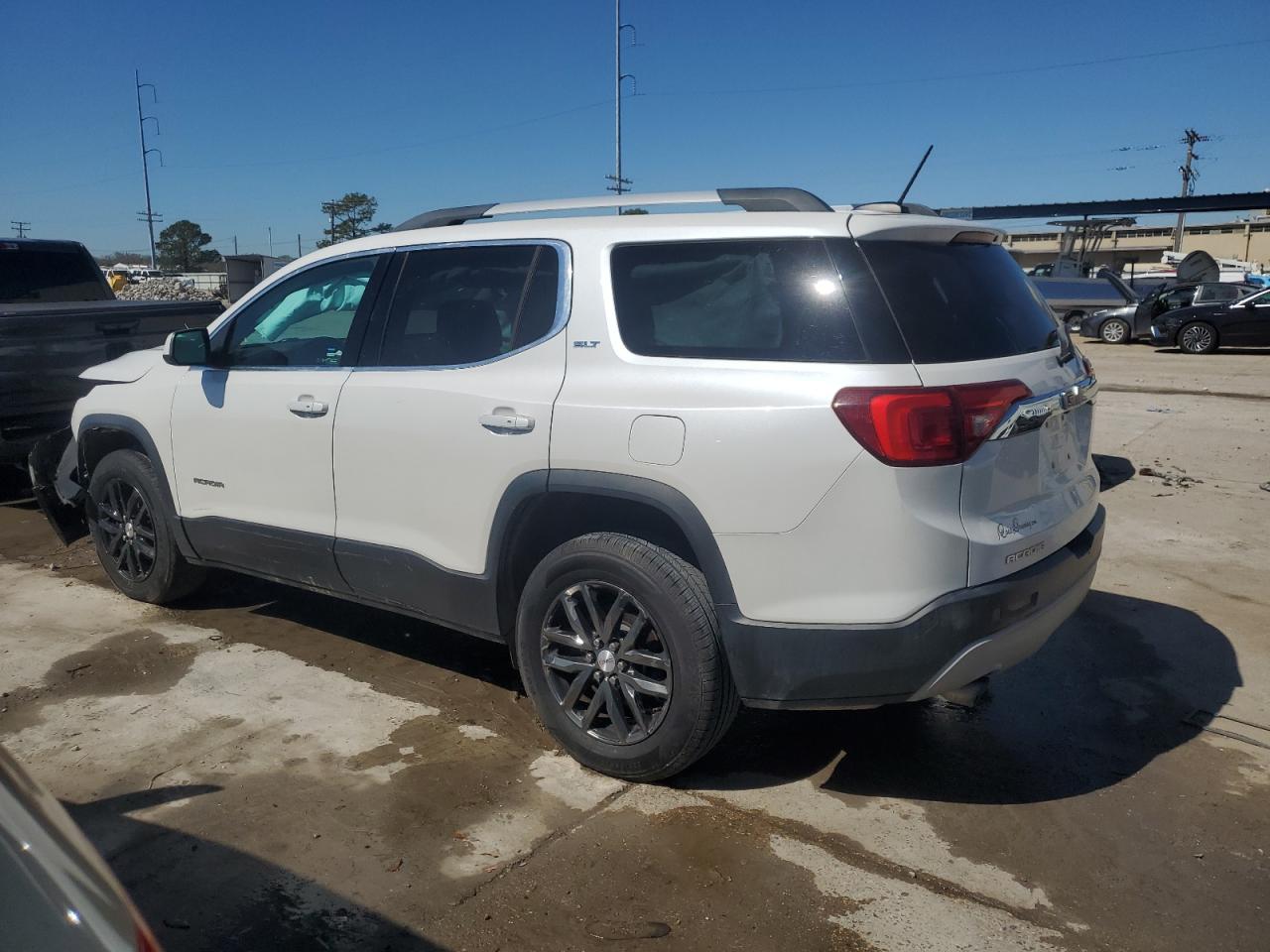 2018 GMC Acadia - Image 2