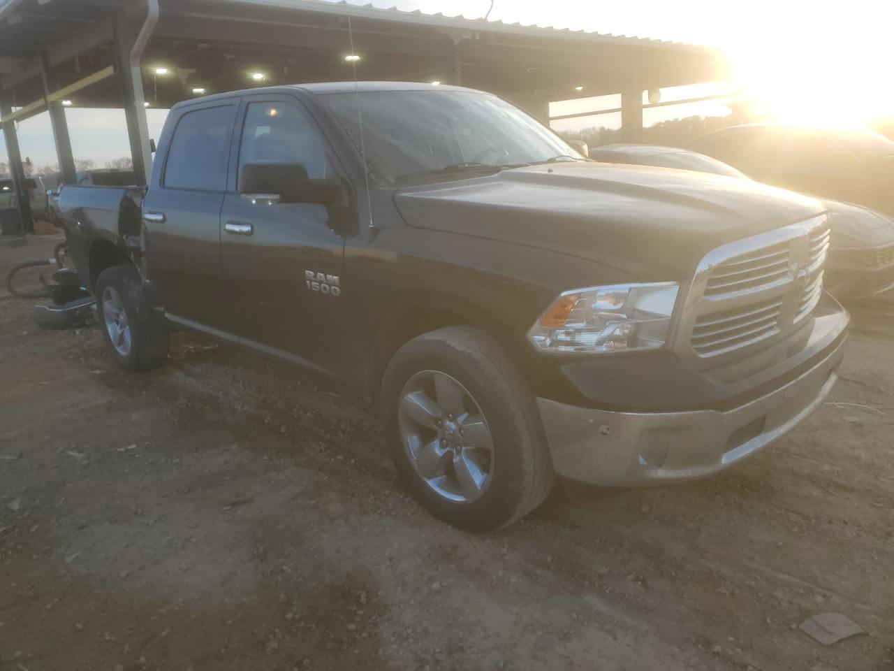 2015 RAM 1500 - Image 4